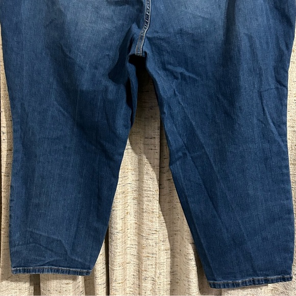 Torrid First At Fit Straight Leg Cropped Denim Jeans - 26 - Picture 10 of 10